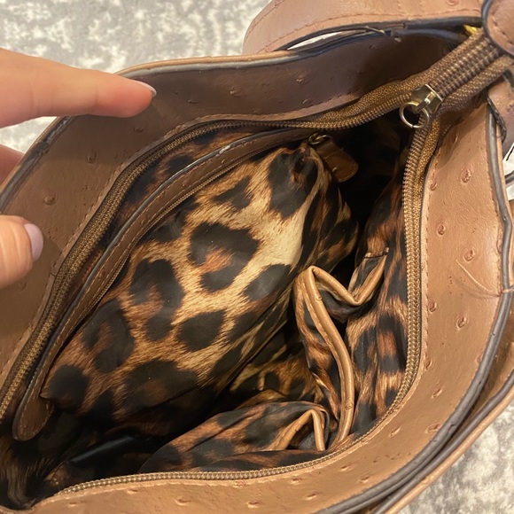 Jessica Simpson brown/tan and gold bag/ cross body bag - Picture 5 of 6